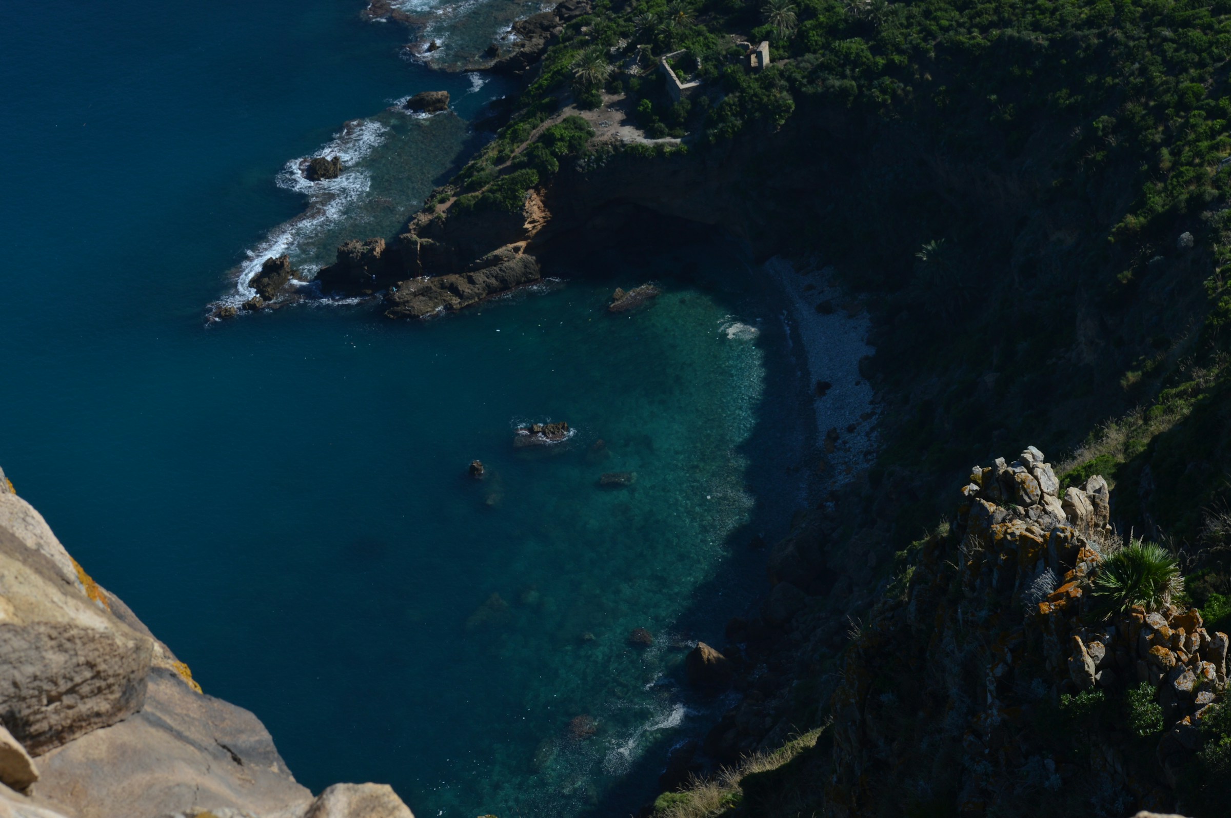 La mer et les montagnes près d’Annaba
